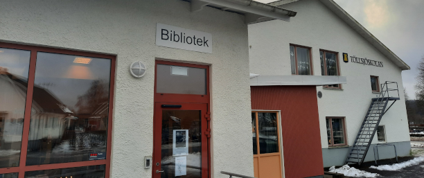 Bild på framsidan av Töllsjö bibliotek